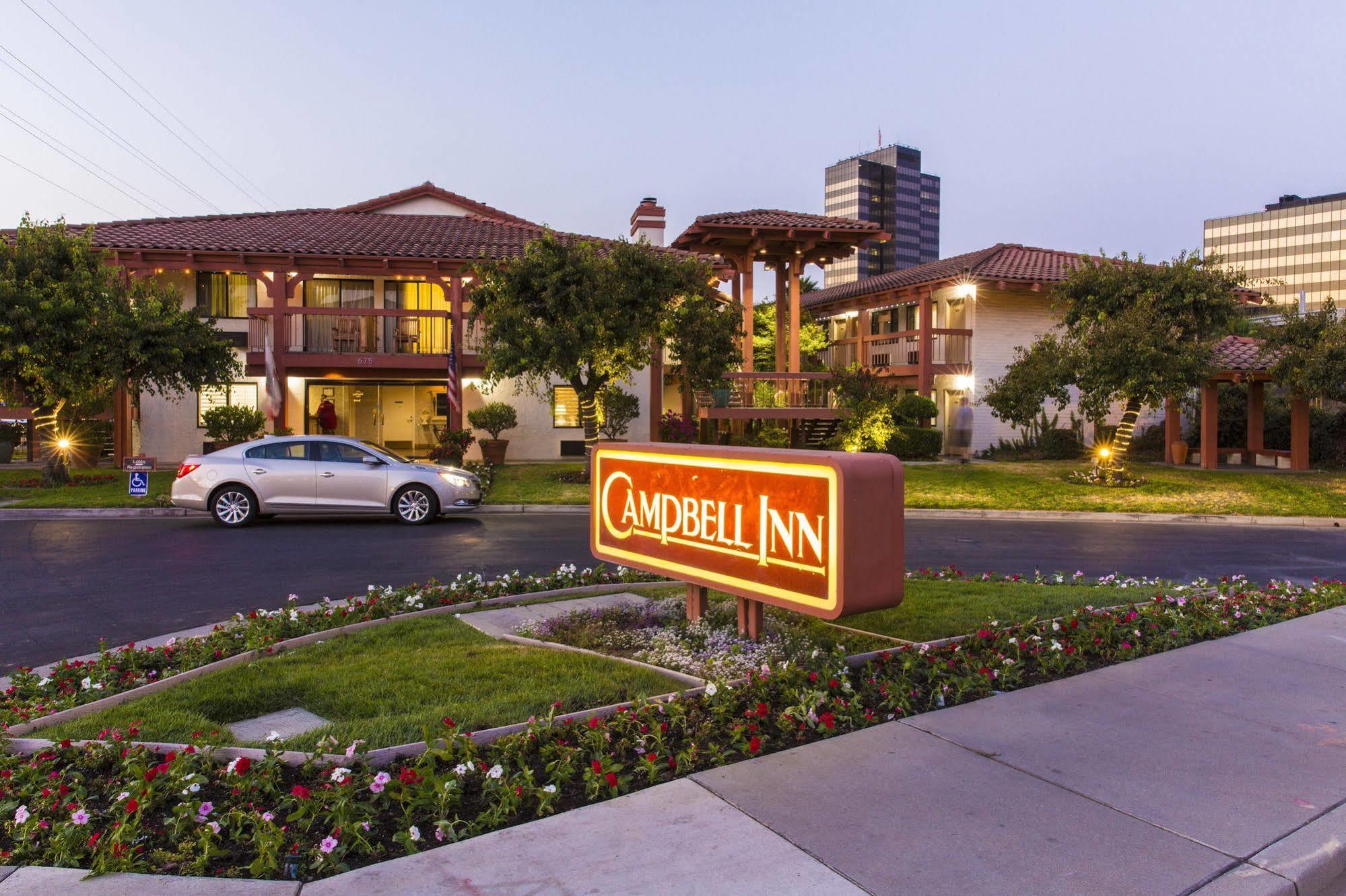 Campbell Inn Hotel Buitenkant foto