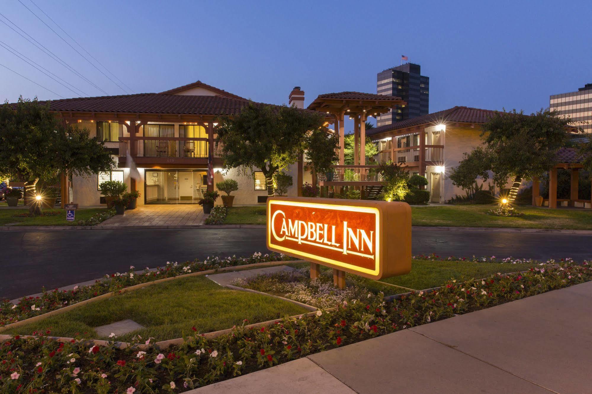 Campbell Inn Hotel Buitenkant foto