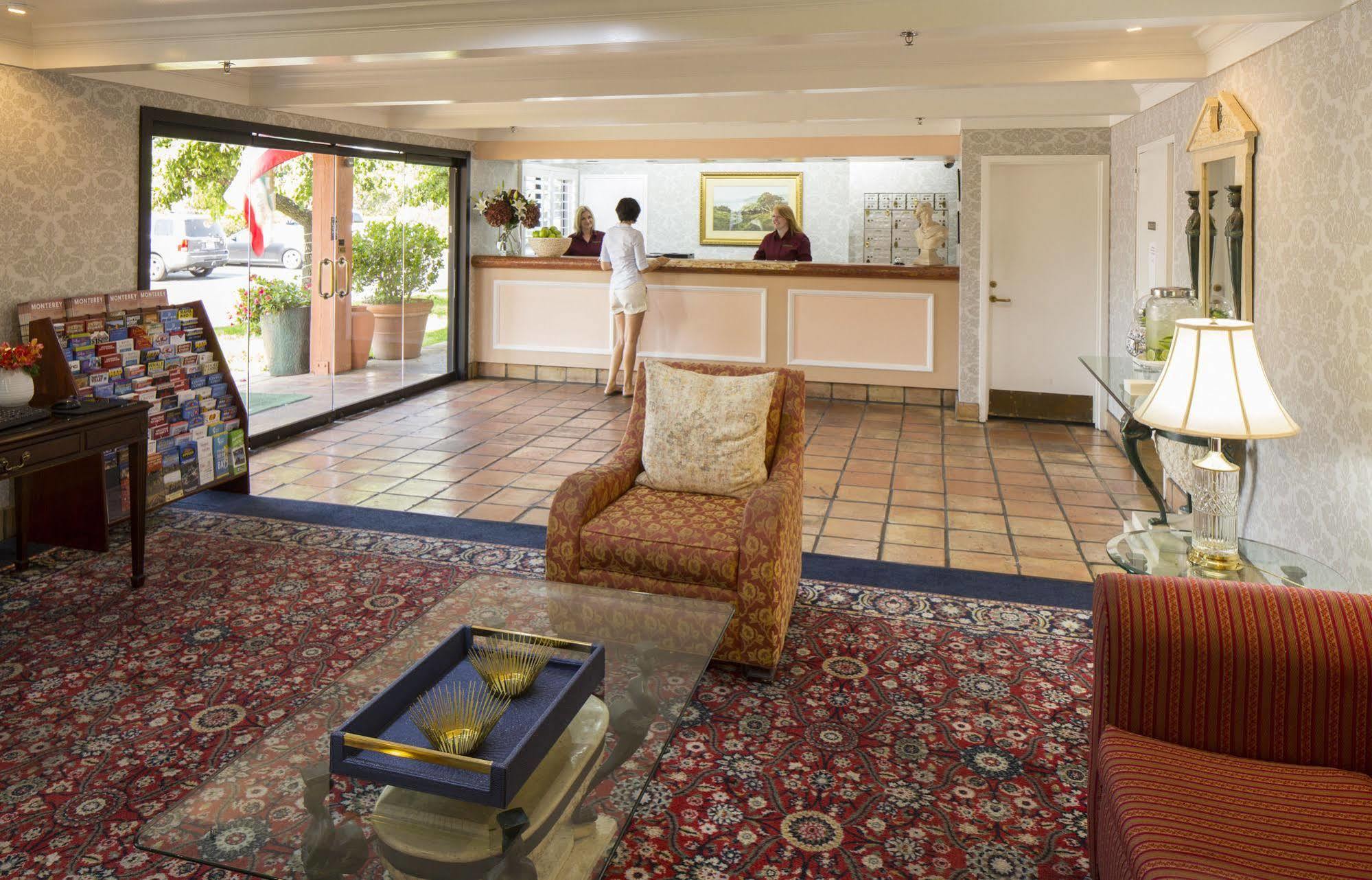 Campbell Inn Hotel Buitenkant foto